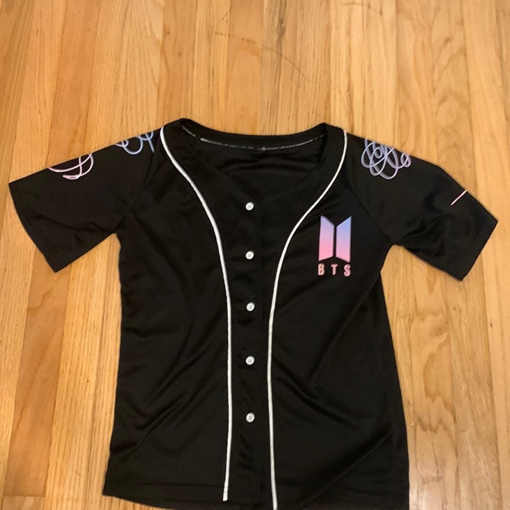 selling bts merchandise (not official!), jersey like material, button up